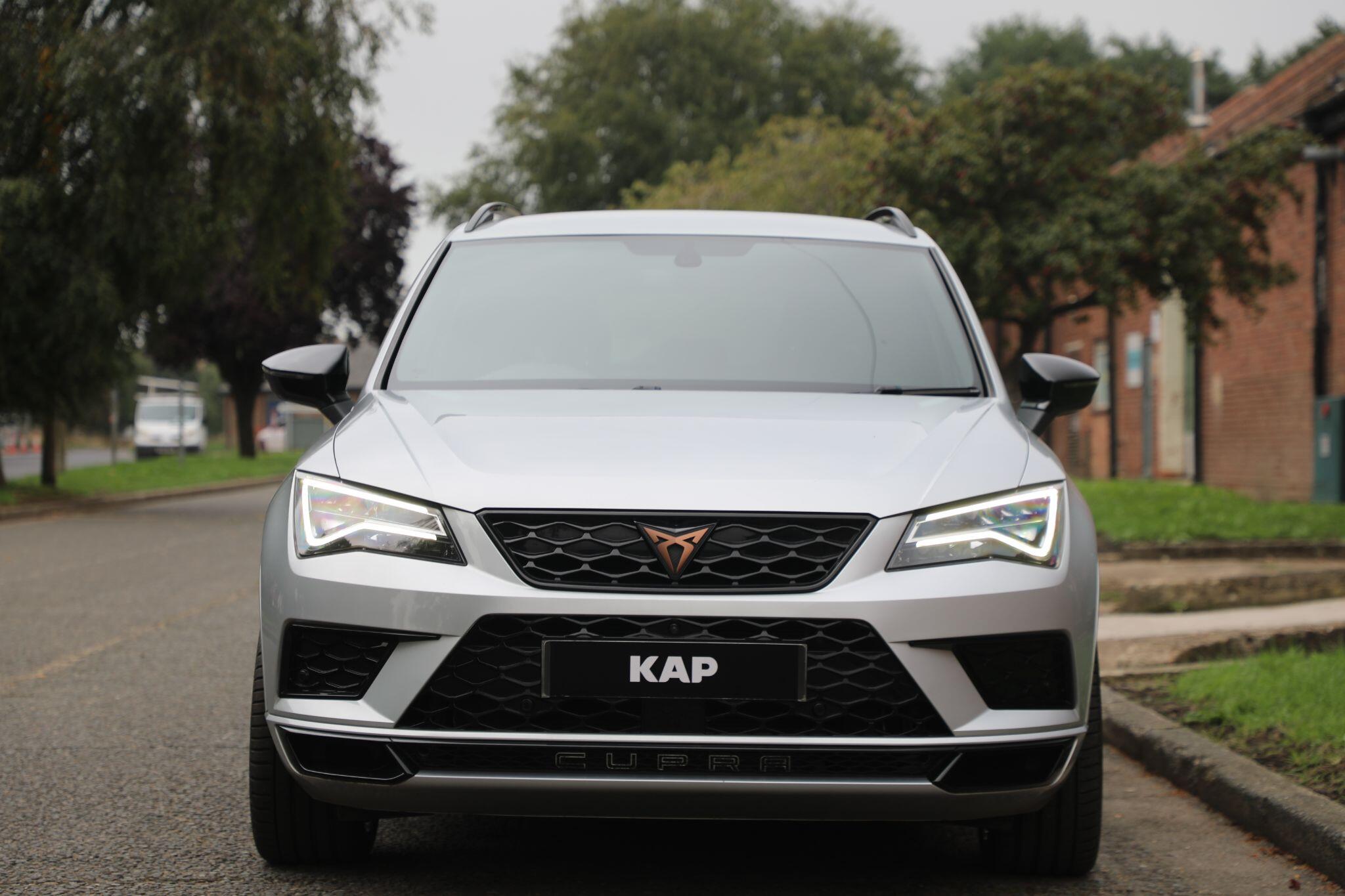 Large vehicle image